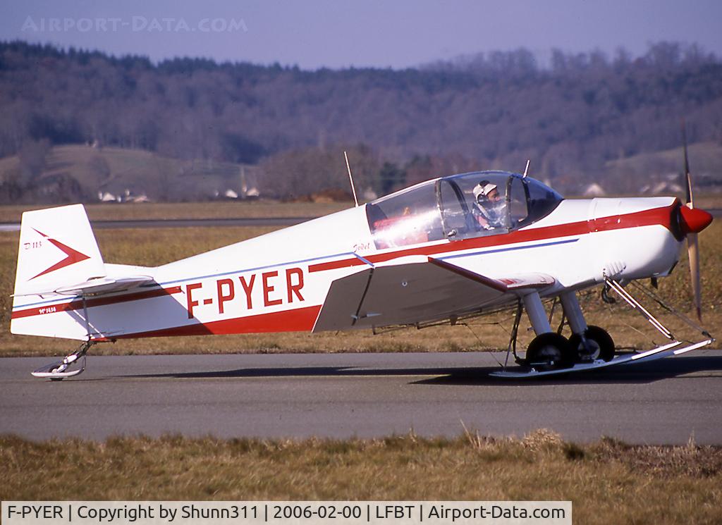 F-PYER, Jodel D-113 C/N 1434, Taxiing to the terminal for refuelling