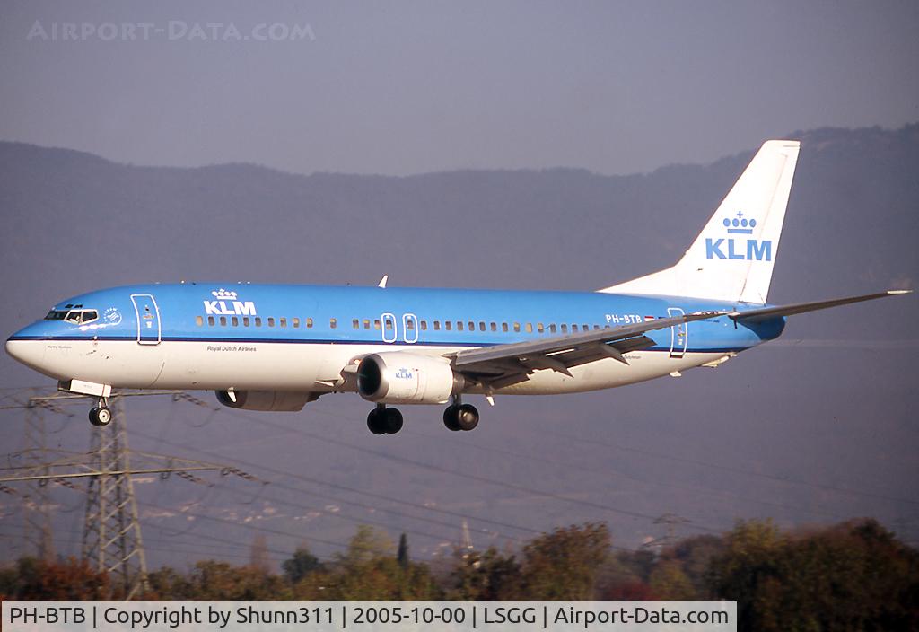 PH-BTB, 1992 Boeing 737-406 C/N 25423, Landing rwy 23
