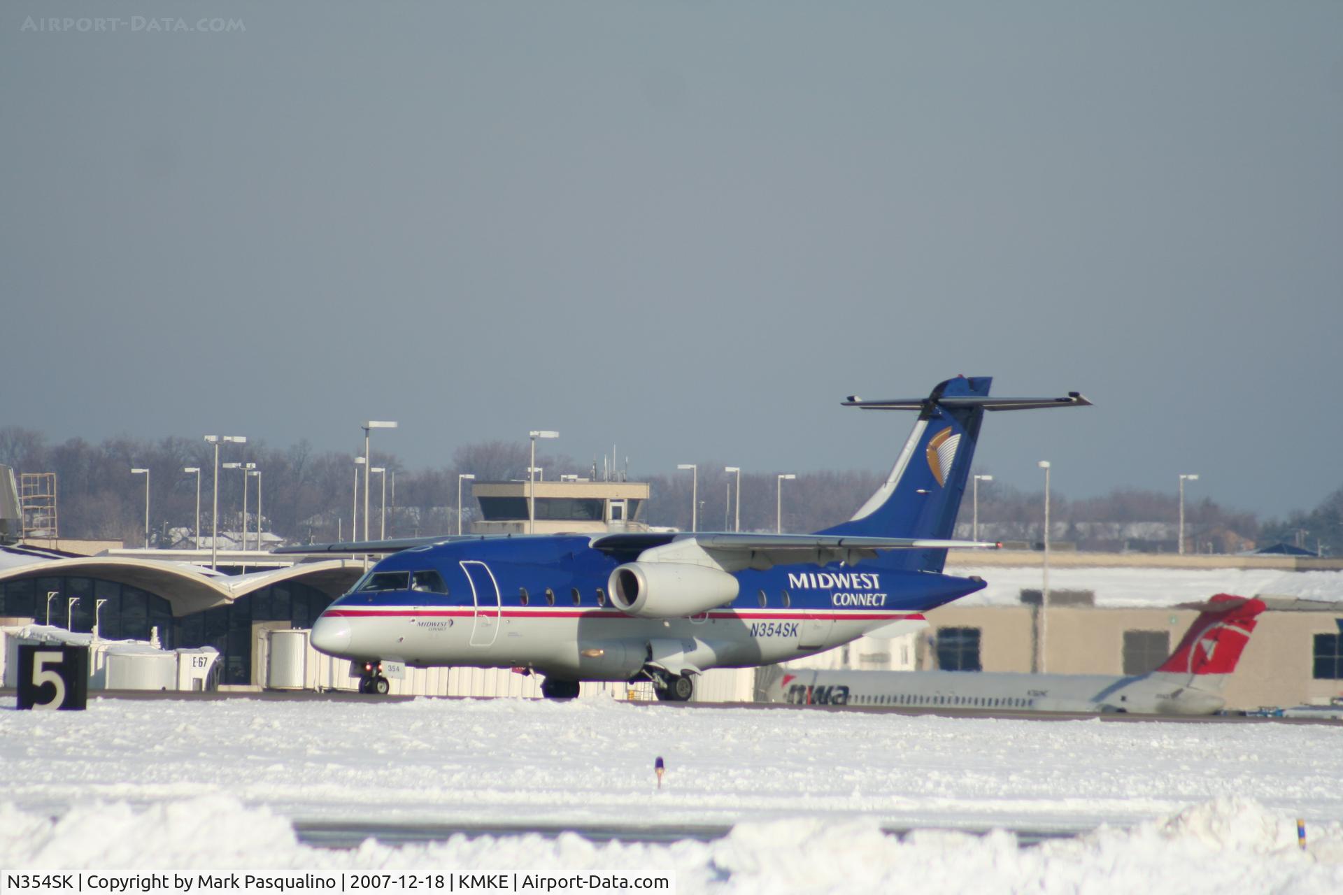 N354SK, 1999 Fairchild Dornier 328-300 328JET C/N 3126, Dornier 328-300