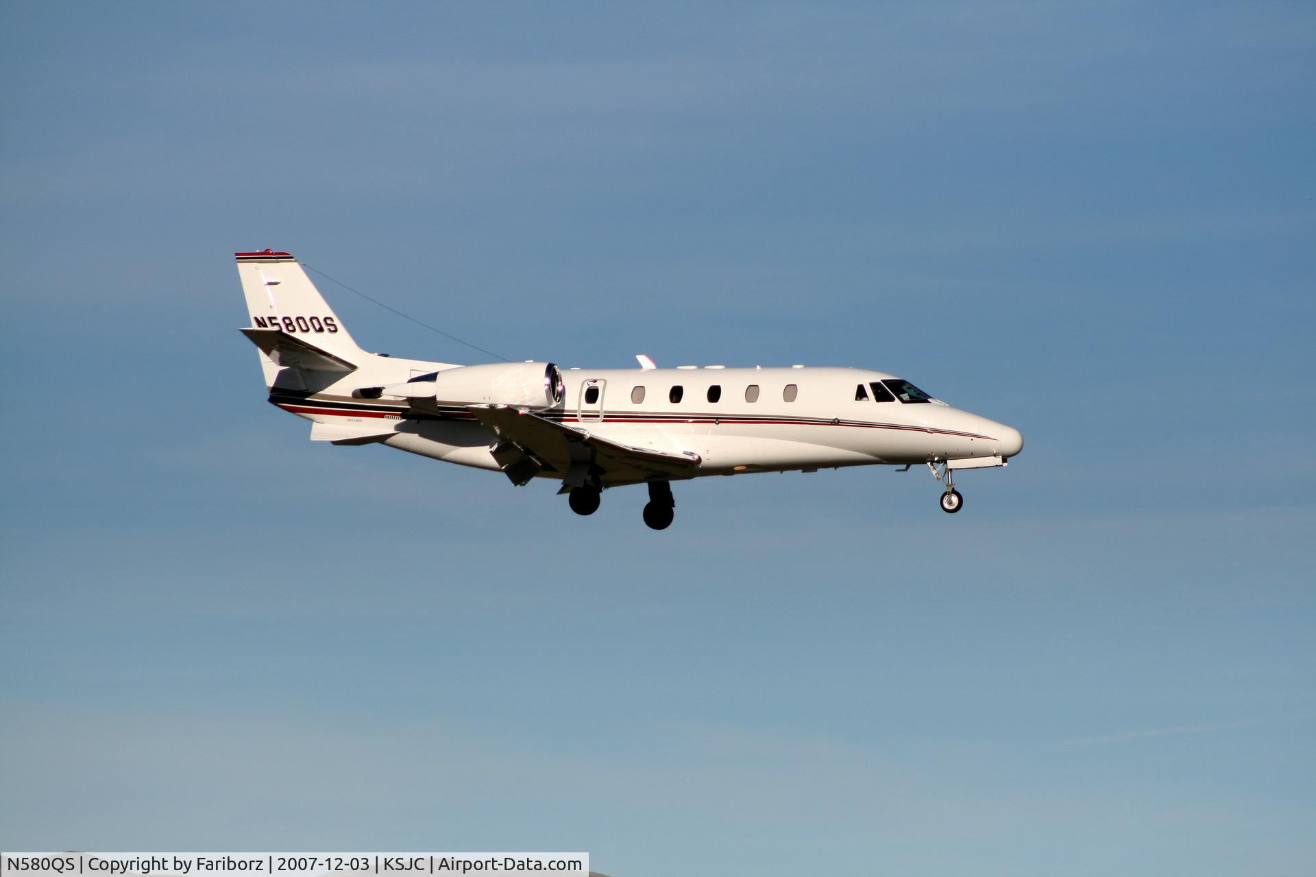 N580QS, 2007 Cessna 560XL C/N 560-5741, Short final RWY12R
