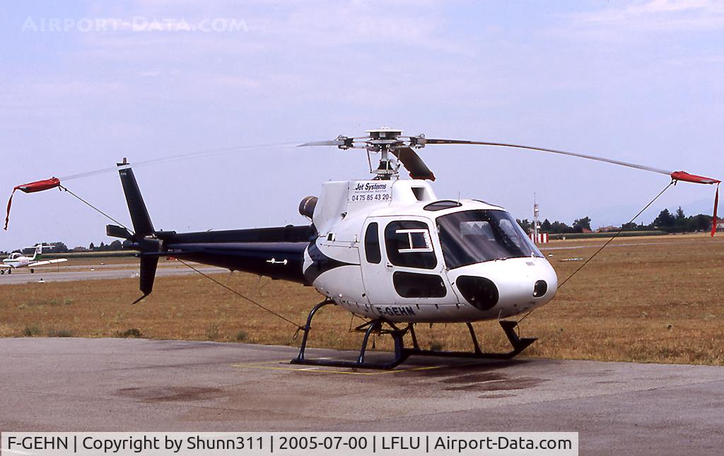 F-GEHN, 1978 Aerospatiale AS-350B-2 Ecureuil C/N 1027, Parked at the airport