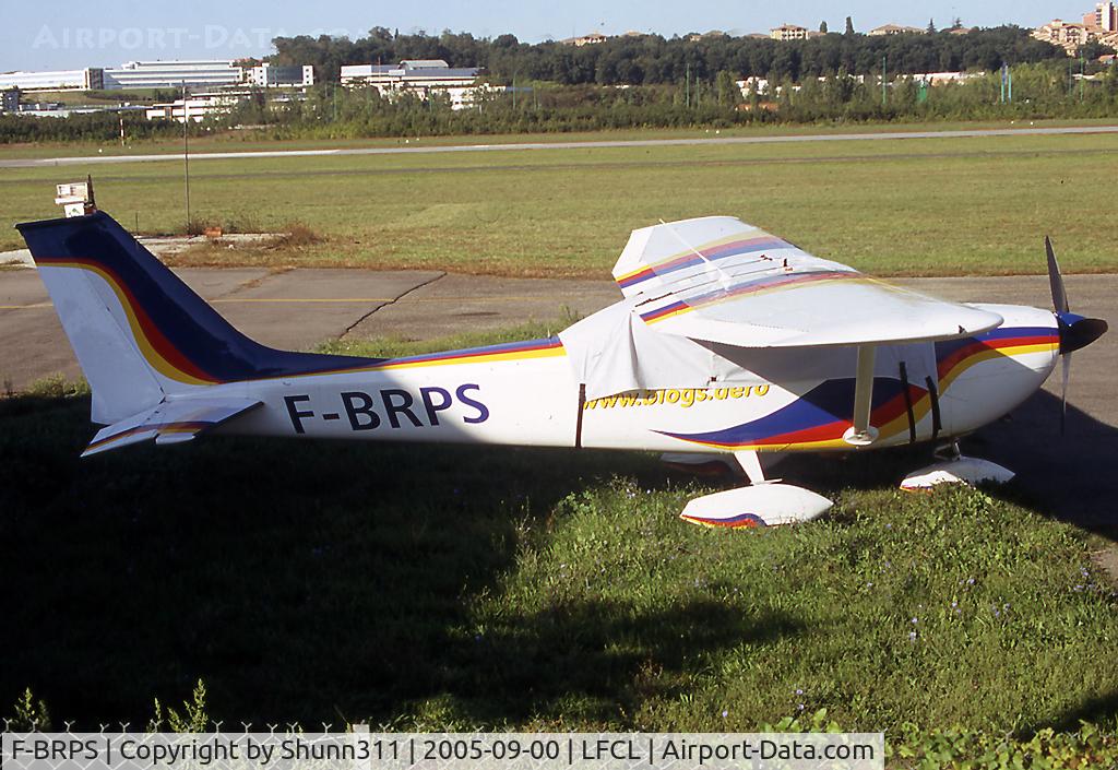 F-BRPS, Reims FR172F Reims Rocket C/N 0083, Parked near the maintenance hangar