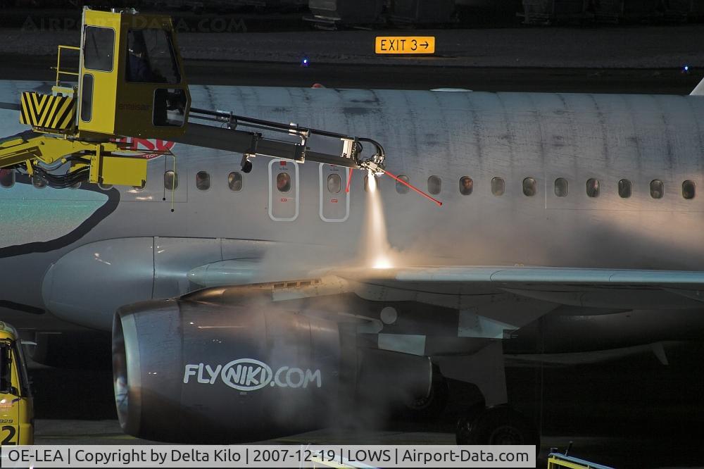 OE-LEA, 2005 Airbus A320-214 C/N 2529, NIKI A320