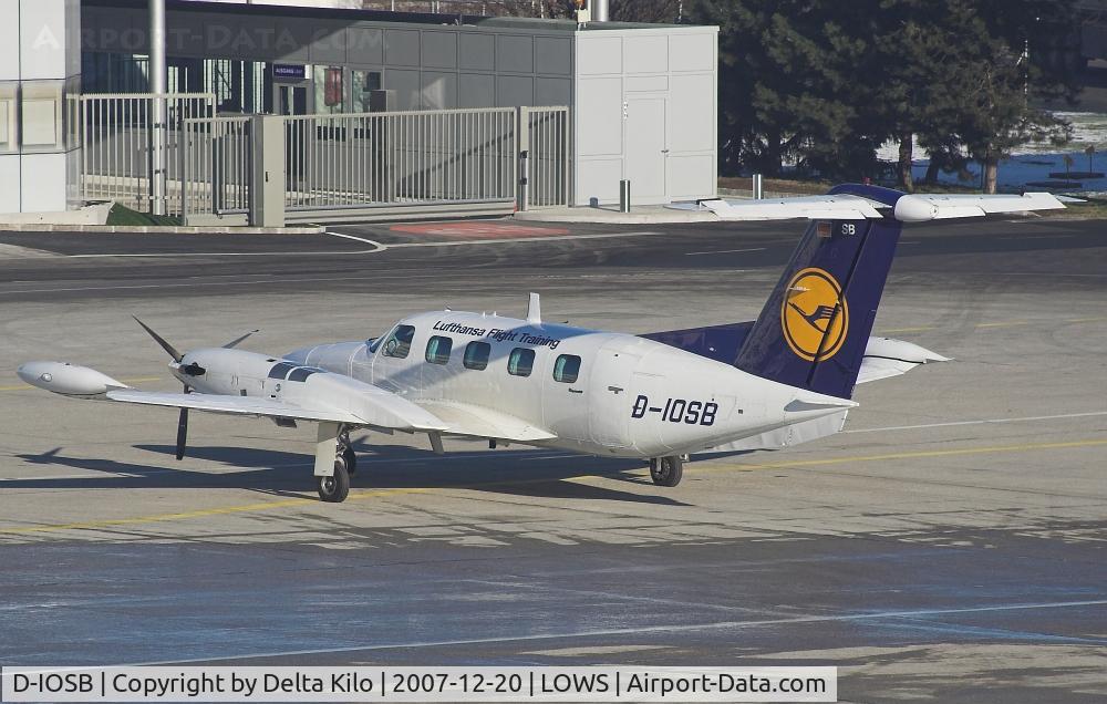 D-IOSB, 1987 Piper PA-42-720 Cheyenne IIIA C/N 42-5501042, LUFTHANSA Fligth Training  Piper Cheyenne PAY3