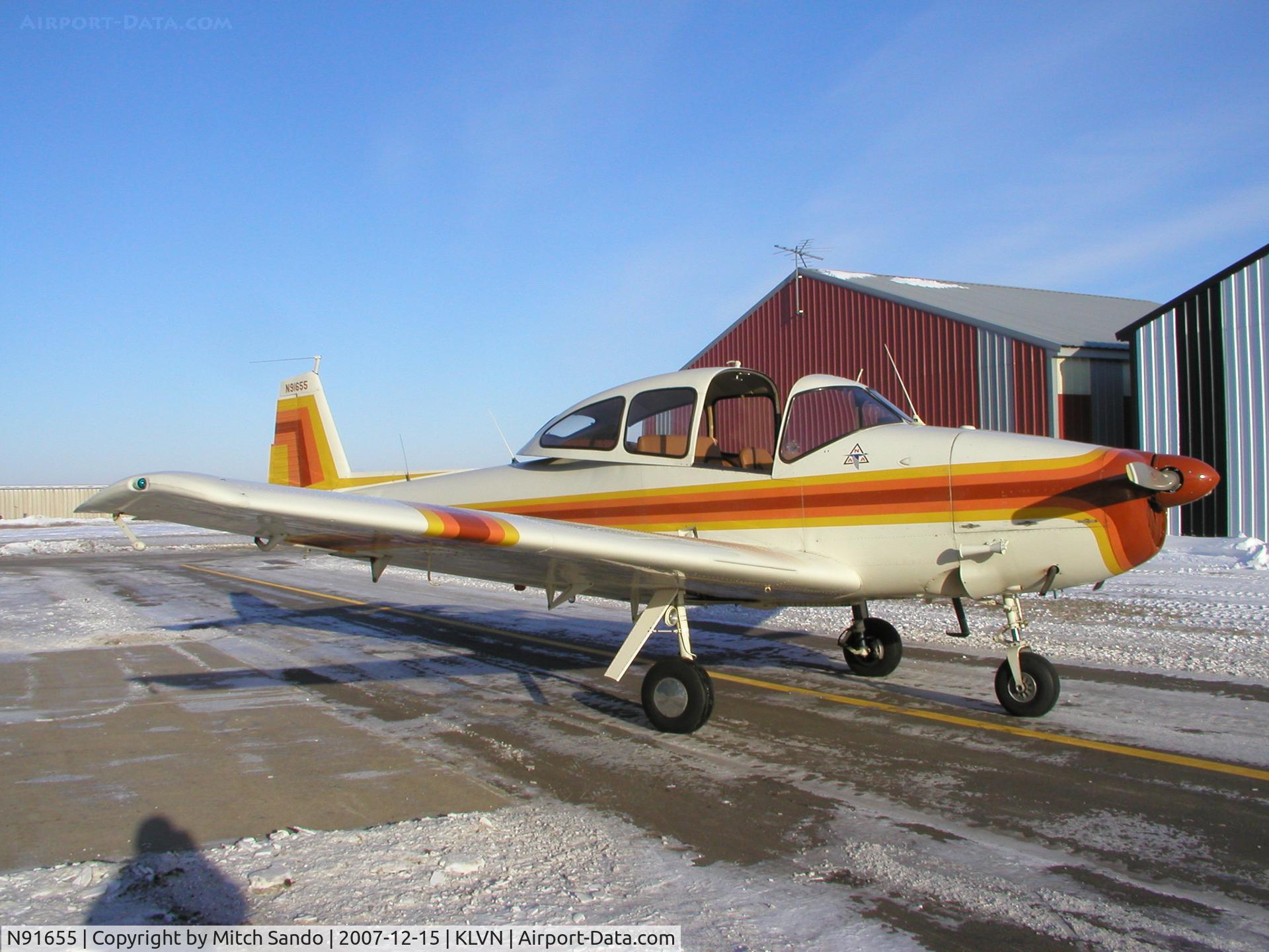 N91655, 1946 North American Navion (NA-145) C/N NAV-4-405, Parked outside the hangar.