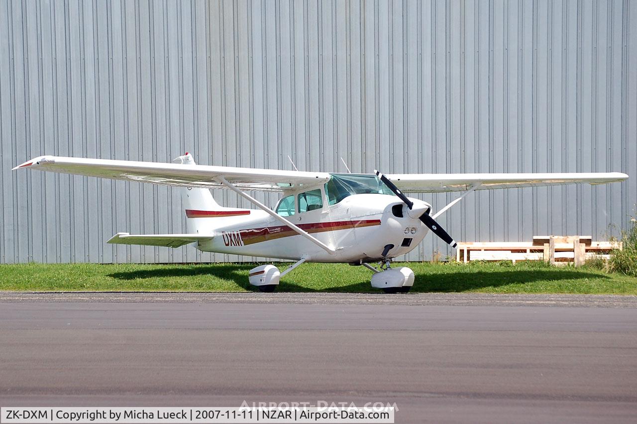 ZK-DXM, Cessna 172M C/N 17263561, Parked at Ardmore