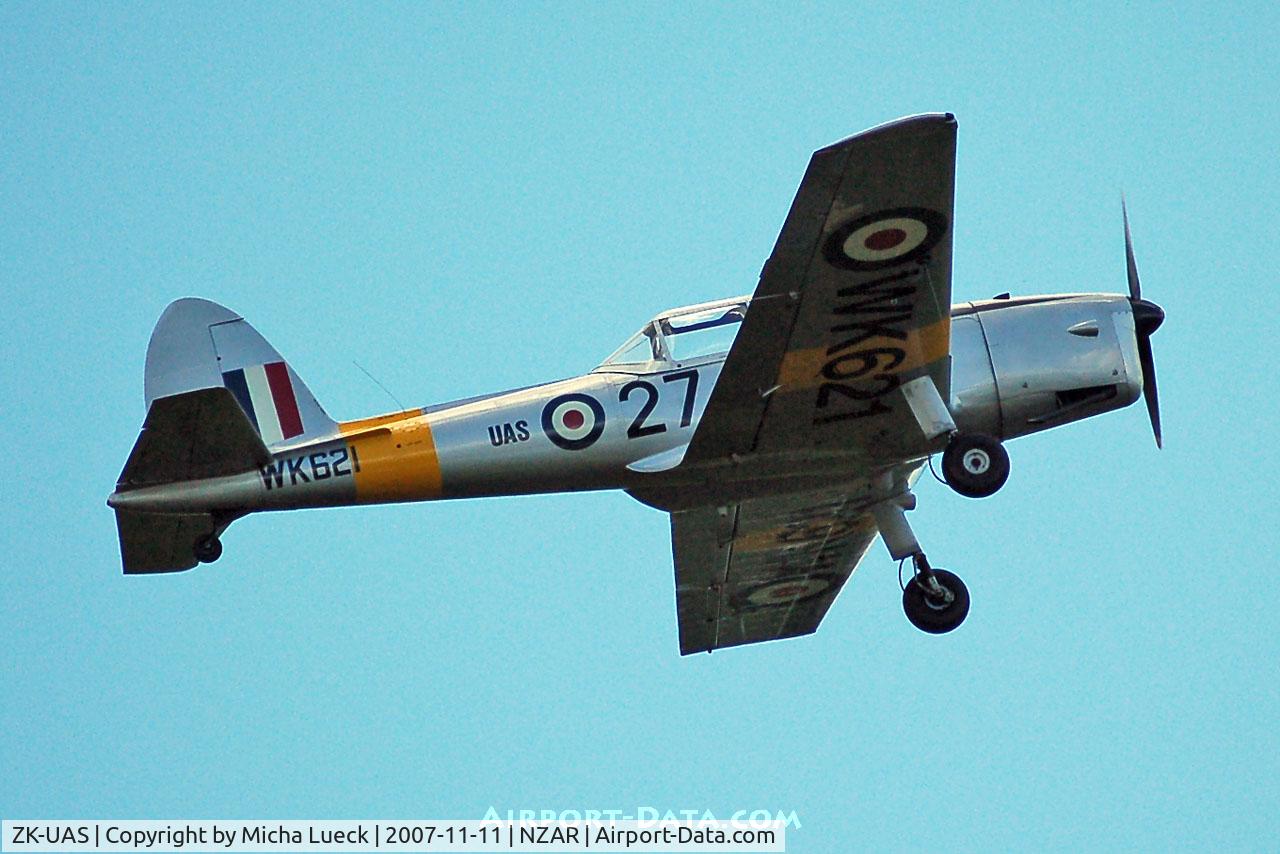ZK-UAS, 1952 De Havilland DHC-1 Chipmunk 22 C/N C1/0633, Climbing out of Ardmore