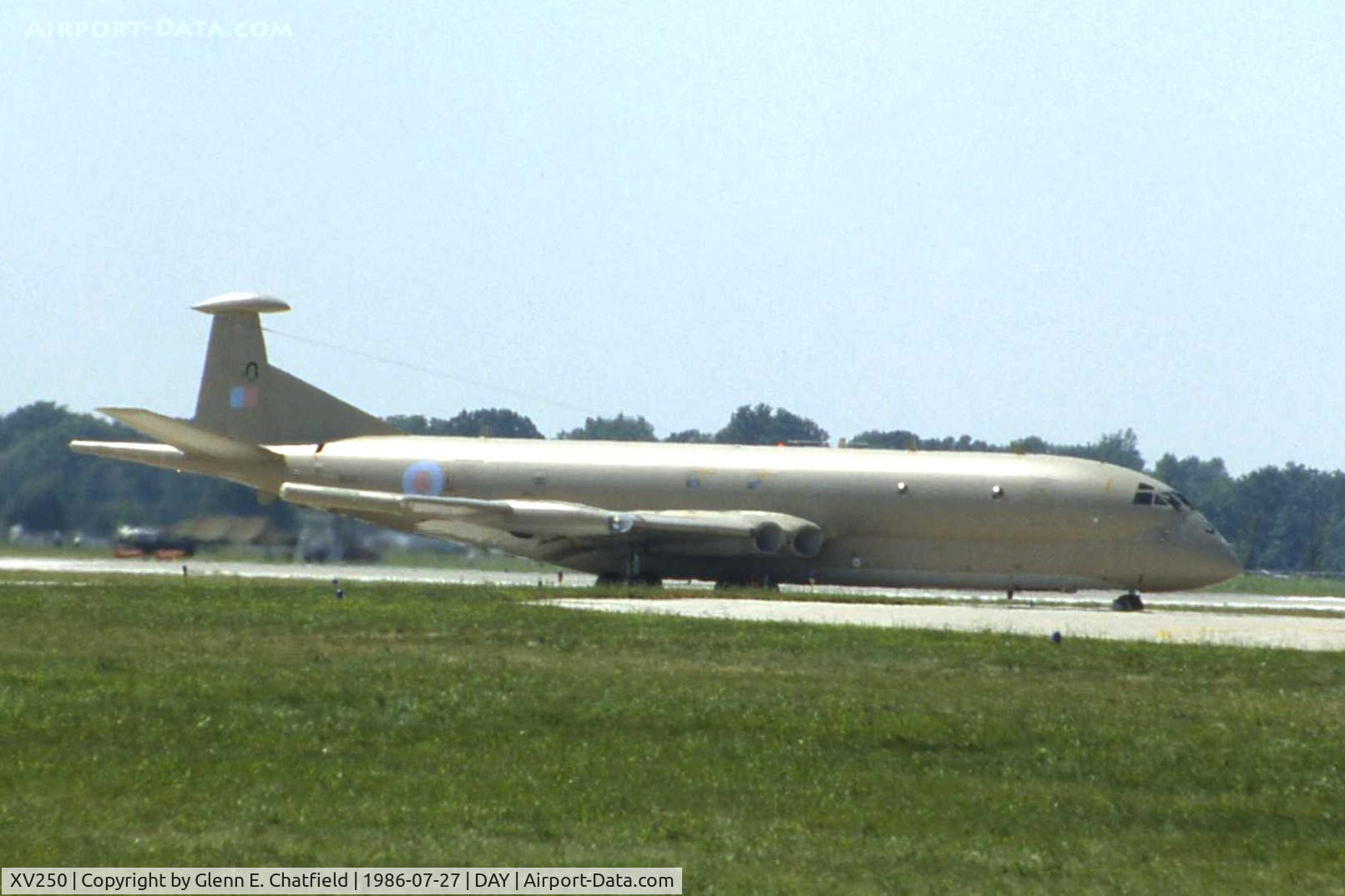 XV250, Hawker Siddeley Nimrod MR.2 C/N 8025, Nimrod at the Dayton International Air Show