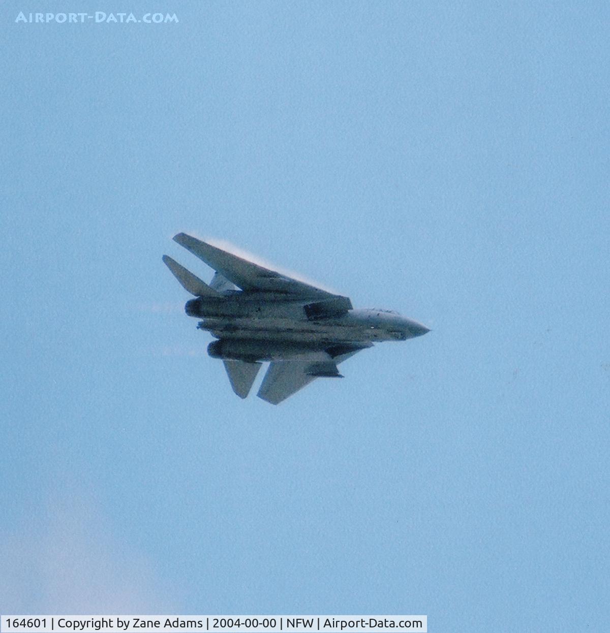 164601, Grumman F-14D Tomcat C/N 629, Demo at NAS Ft. Worth