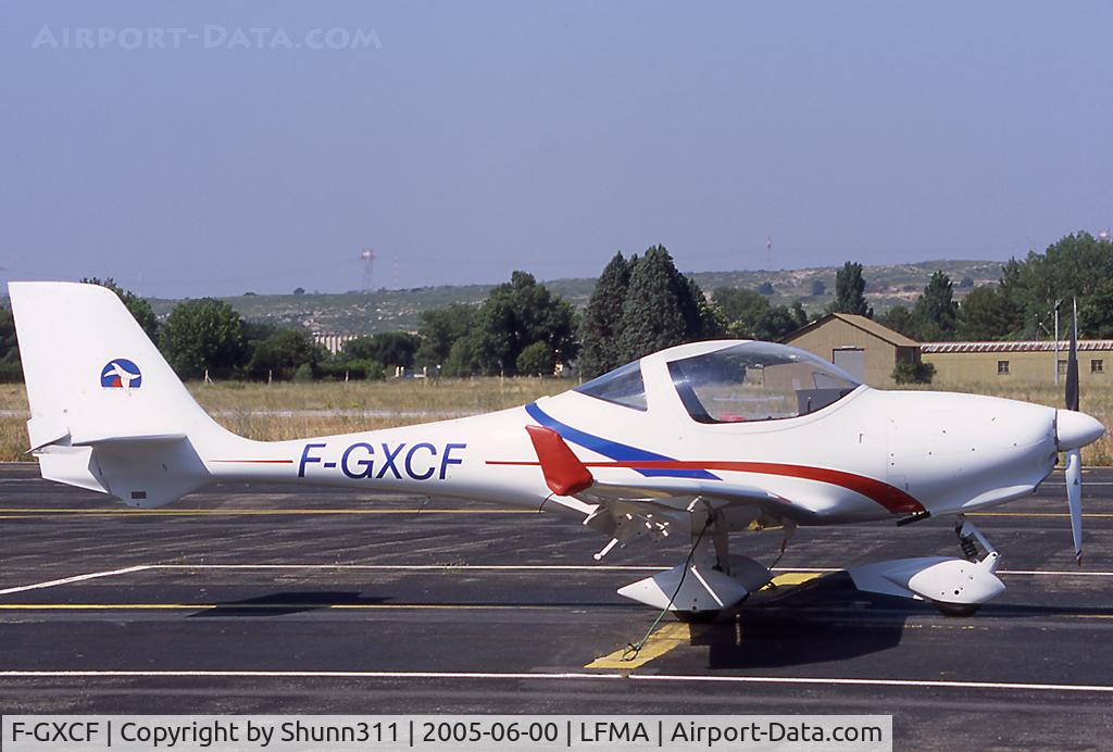 F-GXCF, Aquila A210 (AT01) C/N AT01-127, Parked at the airfield