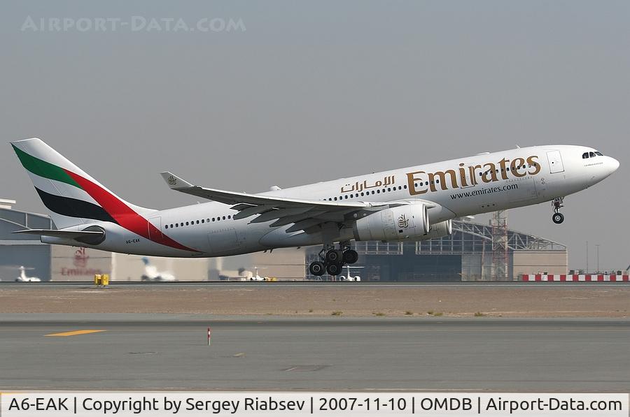A6-EAK, 2002 Airbus A330-243 C/N 452, A330-243