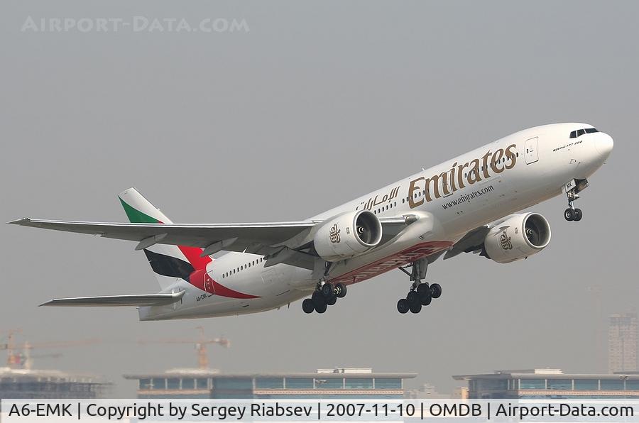 A6-EMK, 1998 Boeing 777-21H/ER C/N 29324, Boeing 777-21H (ER)