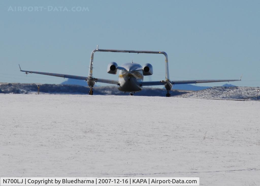 N700LJ, 2006 Adam Aircraft A700 C/N 0002, Taxi for takeoff on 17L