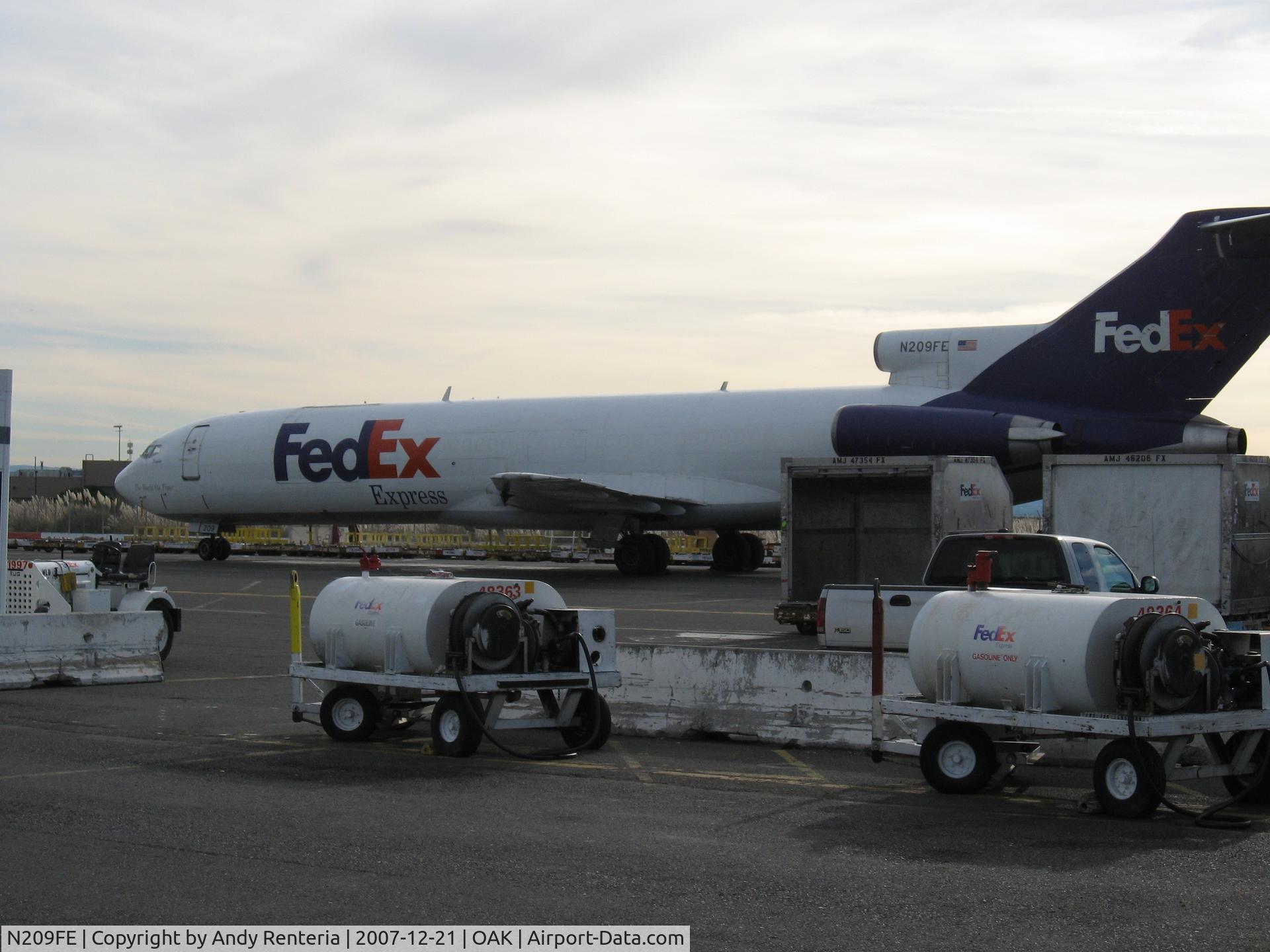 N209FE, 1984 Boeing 727-2S2F C/N 22931, This is a RESTRICTED AREA.