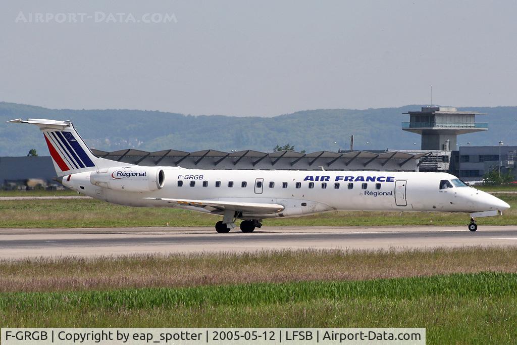 F-GRGB, 1997 Embraer EMB-145EU (ERJ-145EU) C/N 145010, linig up rwy 16
