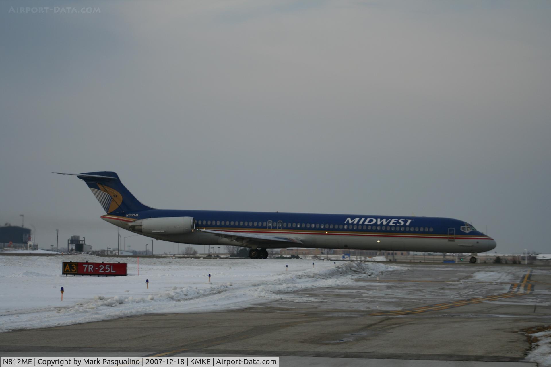 N812ME, 1981 McDonnell Douglas MD-81 (DC-9-81) C/N 48006, MD-81