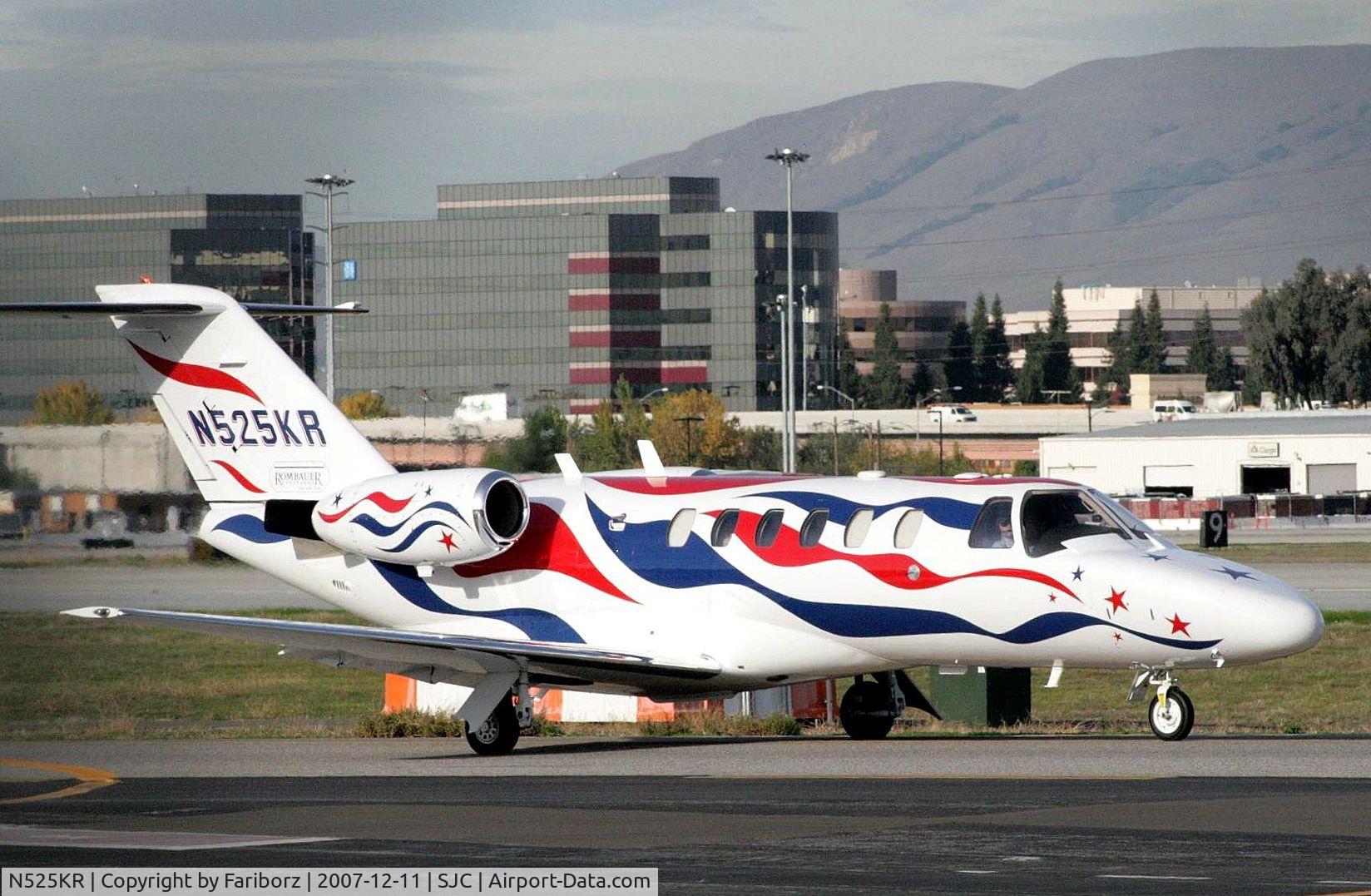 N525KR, 2003 Cessna 525A CitationJet CJ2 C/N 525A0160, Taxiing for takeoff RWY30R