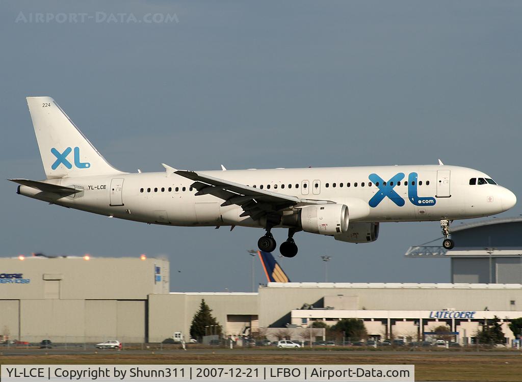 YL-LCE, 1992 Airbus A320-211 C/N 311, Landing rwy 14R