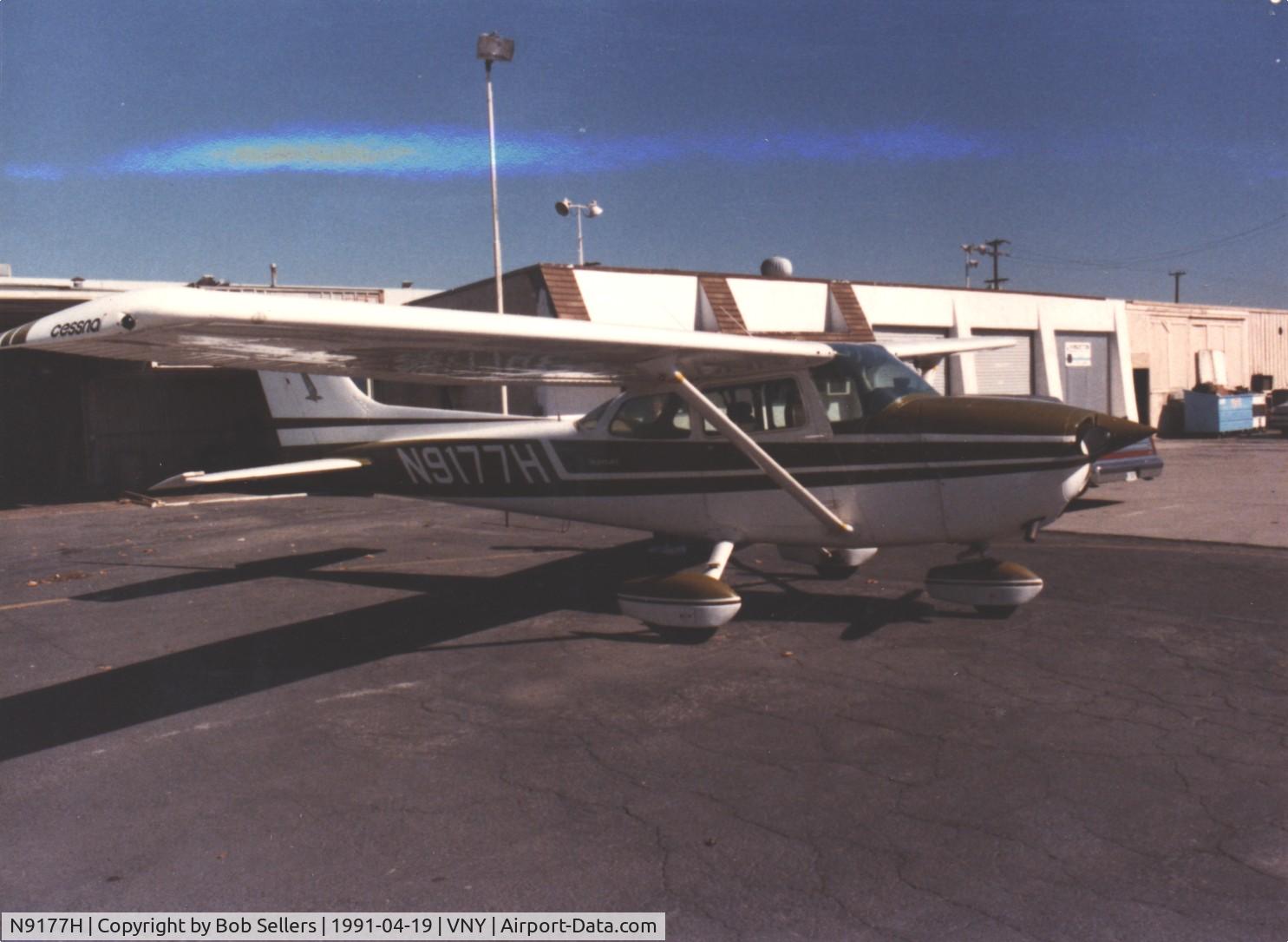 N9177H, 1975 Cessna 172M C/N 17265994, Hangared in Van Nuys in the early 1990s