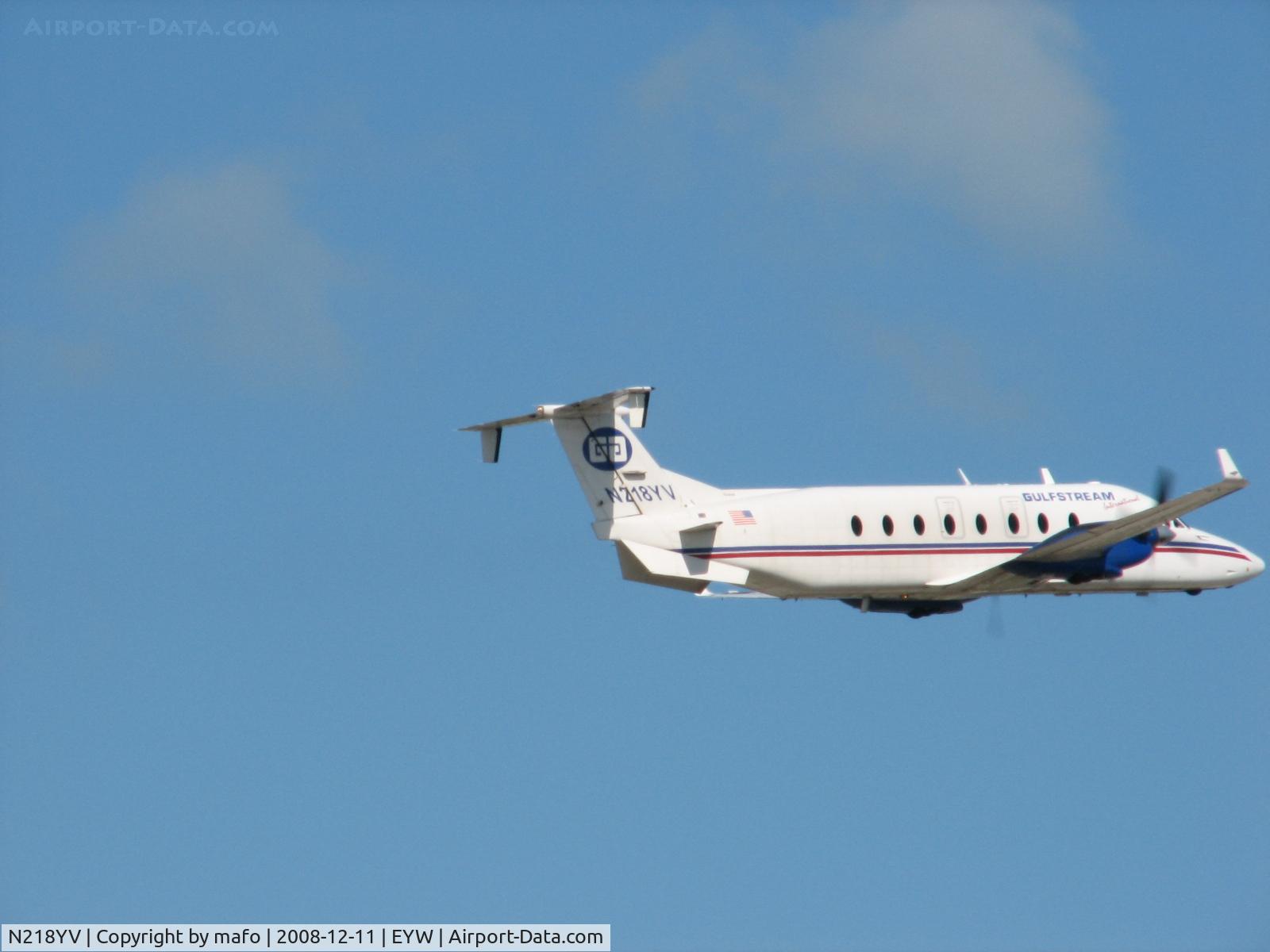 N218YV, 1996 Beech 1900D C/N UE-218, Taking of from Key West International