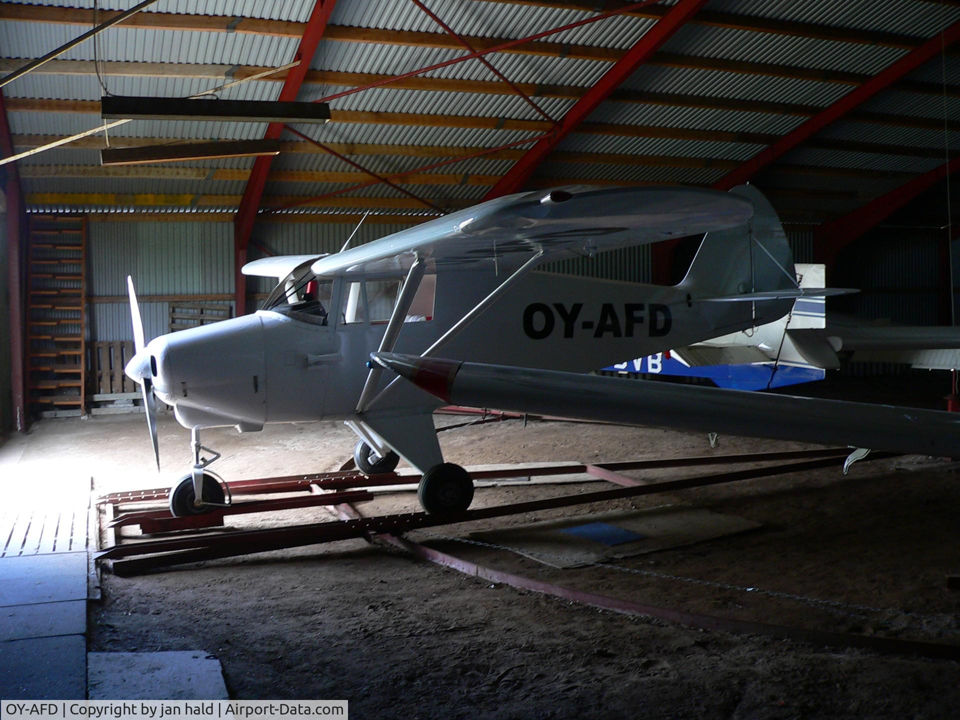 OY-AFD, 1962 Piper PA-22-108 Colt C/N 22-9388, 2005
