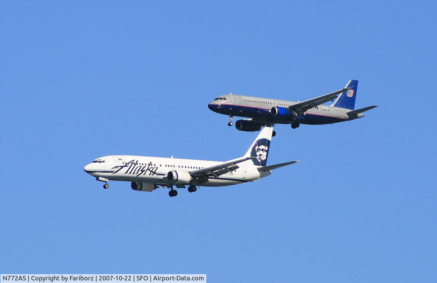 N772AS, 1993 Boeing 737-4Q8 C/N 25105, Talk about air race