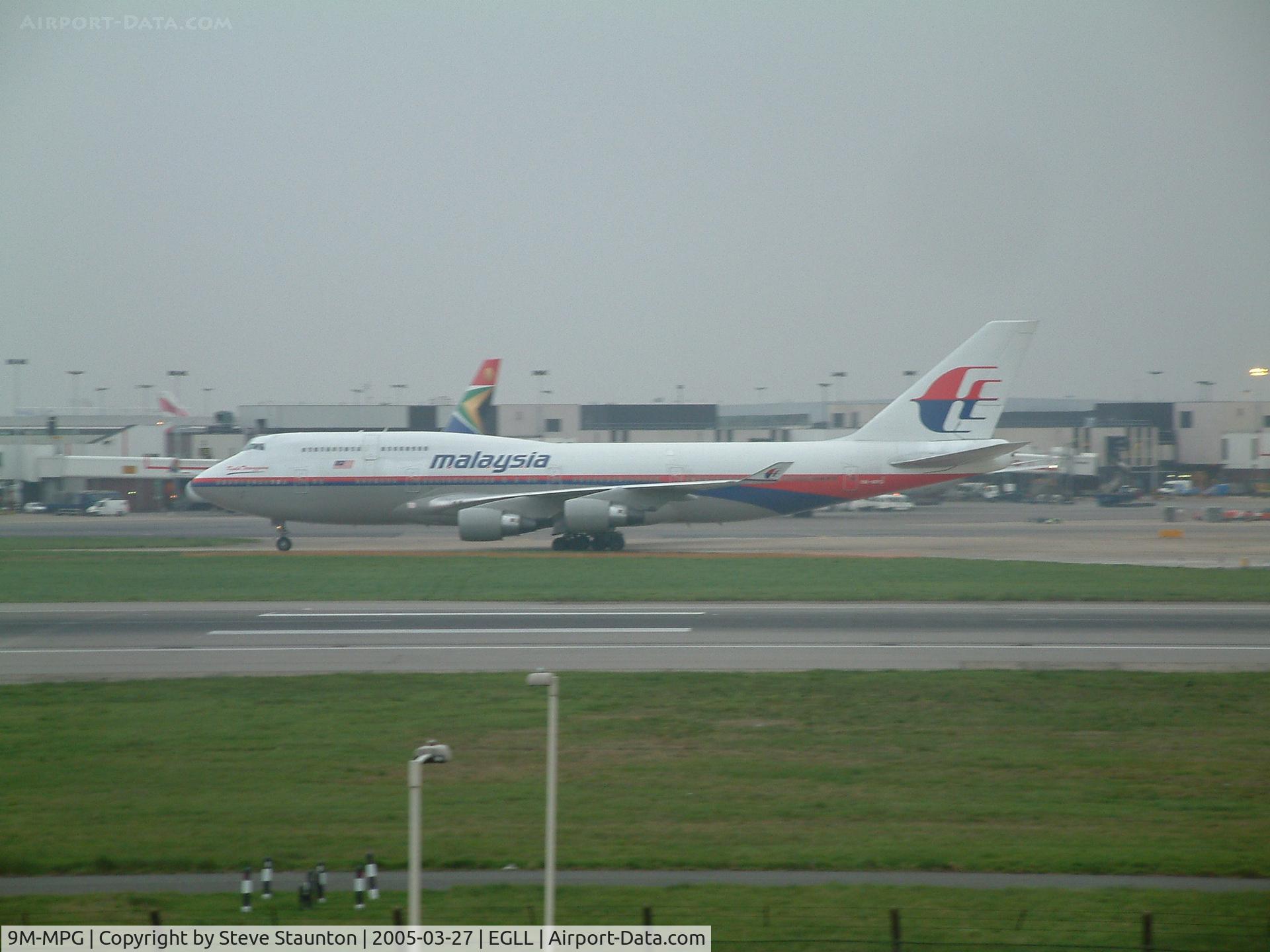 9M-MPG, 1994 Boeing 747-4H6 C/N 25703, Taken at Heathrow Airport March 2005