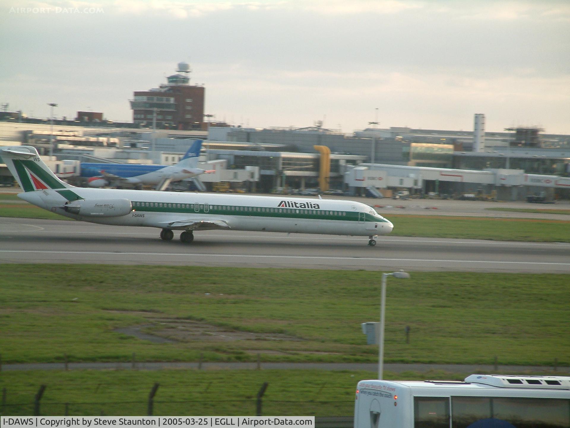 I-DAWS, 1985 McDonnell Douglas MD-82 (DC-9-82) C/N 49209/1191, Taken at Heathrow Airport March 2005