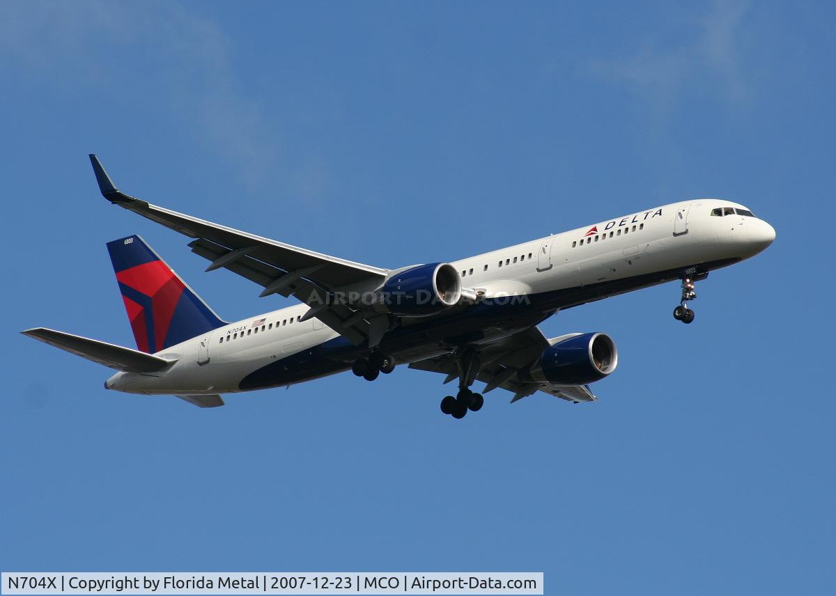 N704X, 1997 Boeing 757-2Q8 C/N 28163, Delta