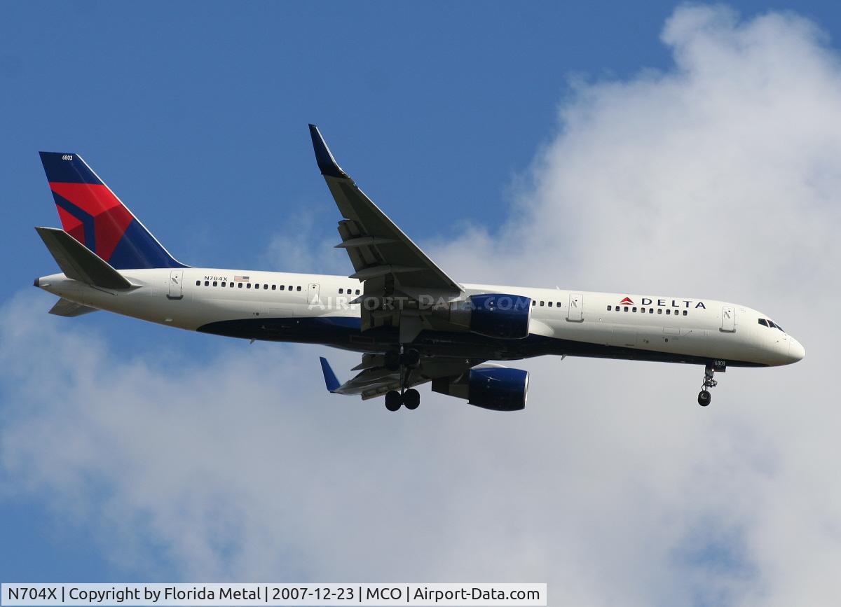 N704X, 1997 Boeing 757-2Q8 C/N 28163, Delta