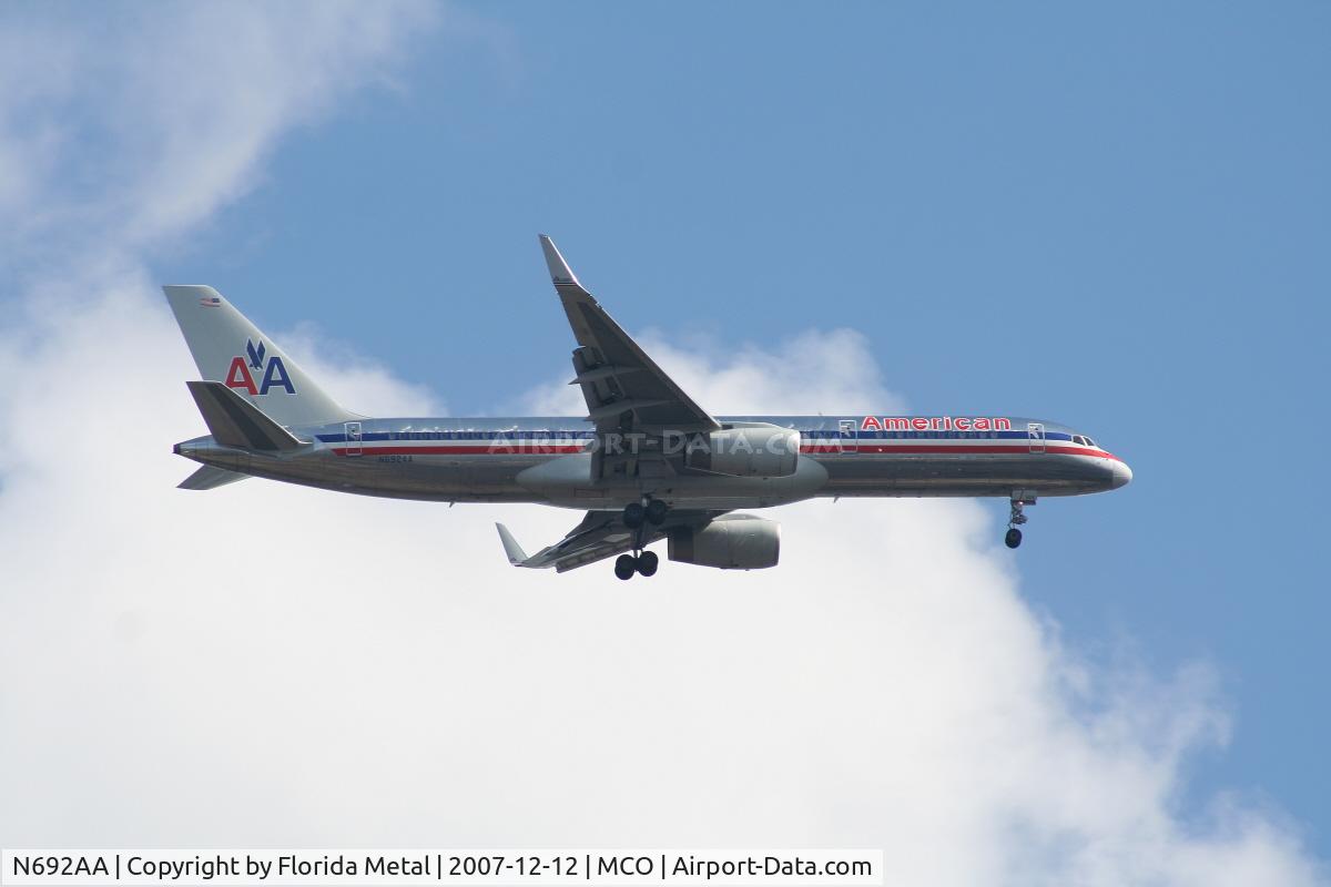 N692AA, 1993 Boeing 757-223 C/N 26972, American