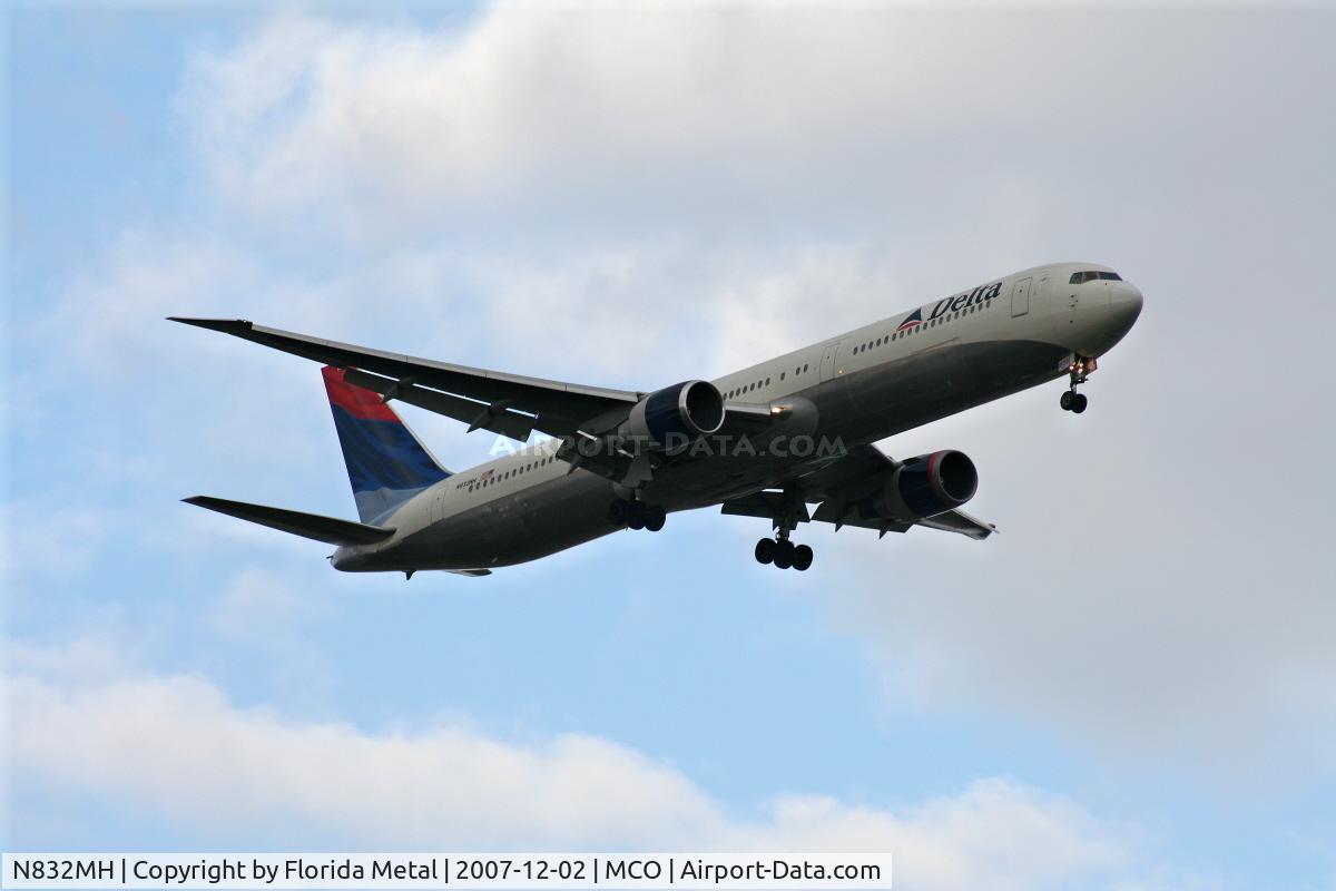 N832MH, 2000 Boeing 767-432/ER C/N 29704, Delta