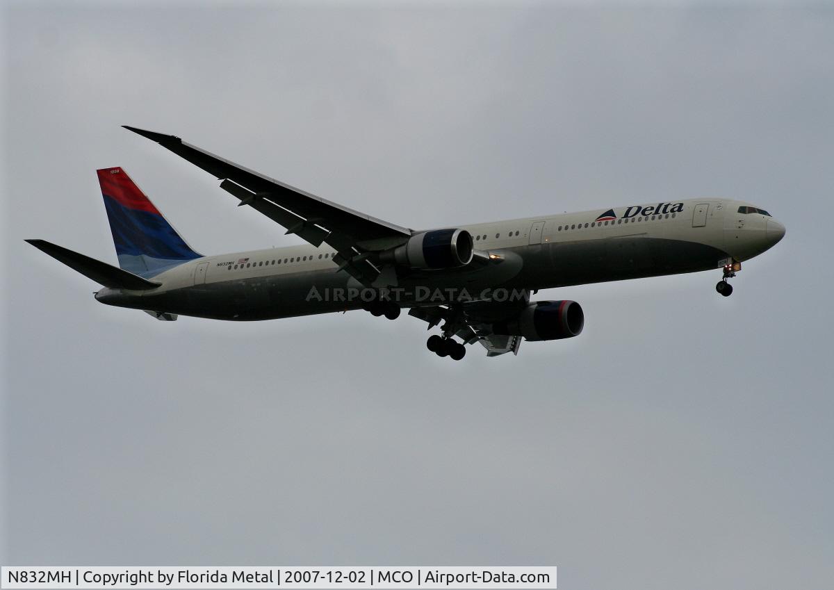 N832MH, 2000 Boeing 767-432/ER C/N 29704, Delta