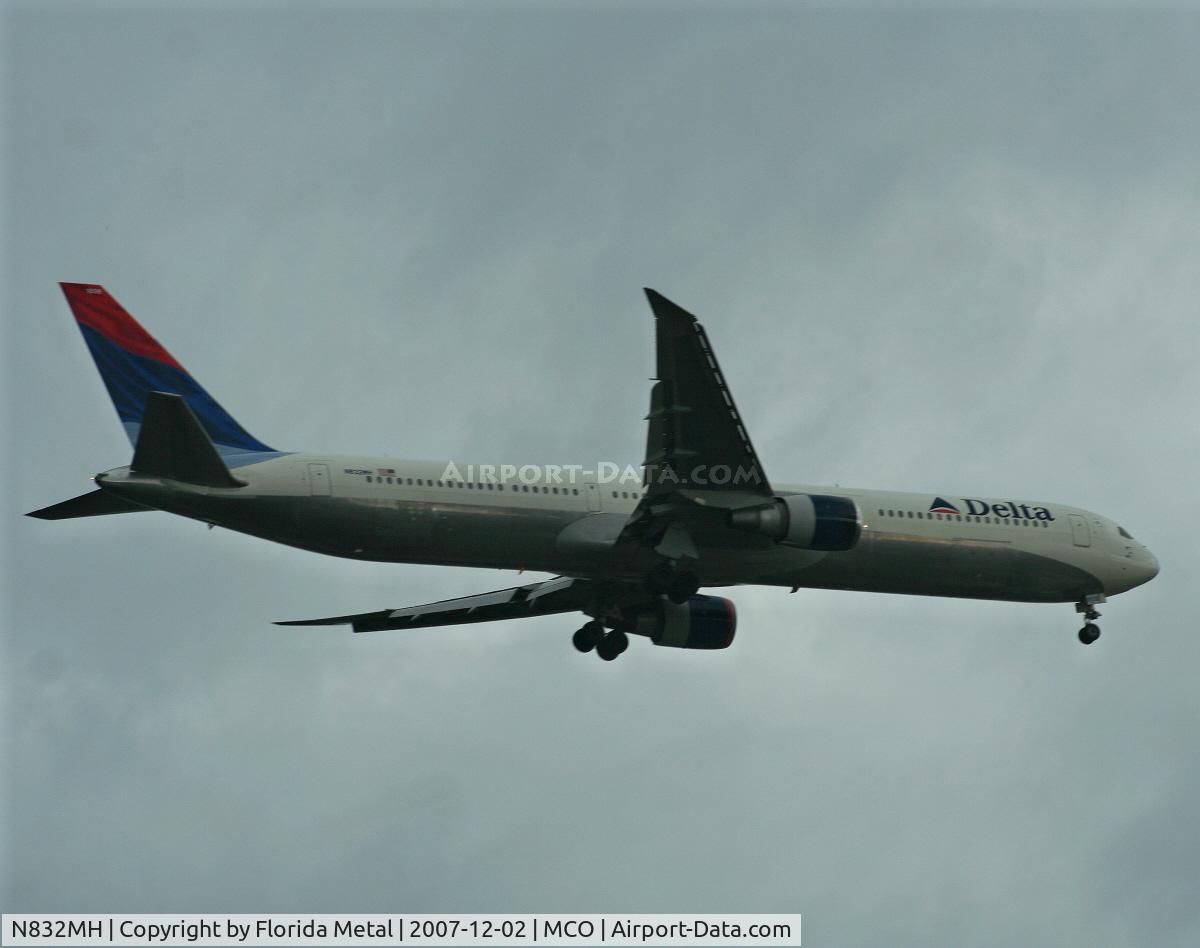 N832MH, 2000 Boeing 767-432/ER C/N 29704, Delta