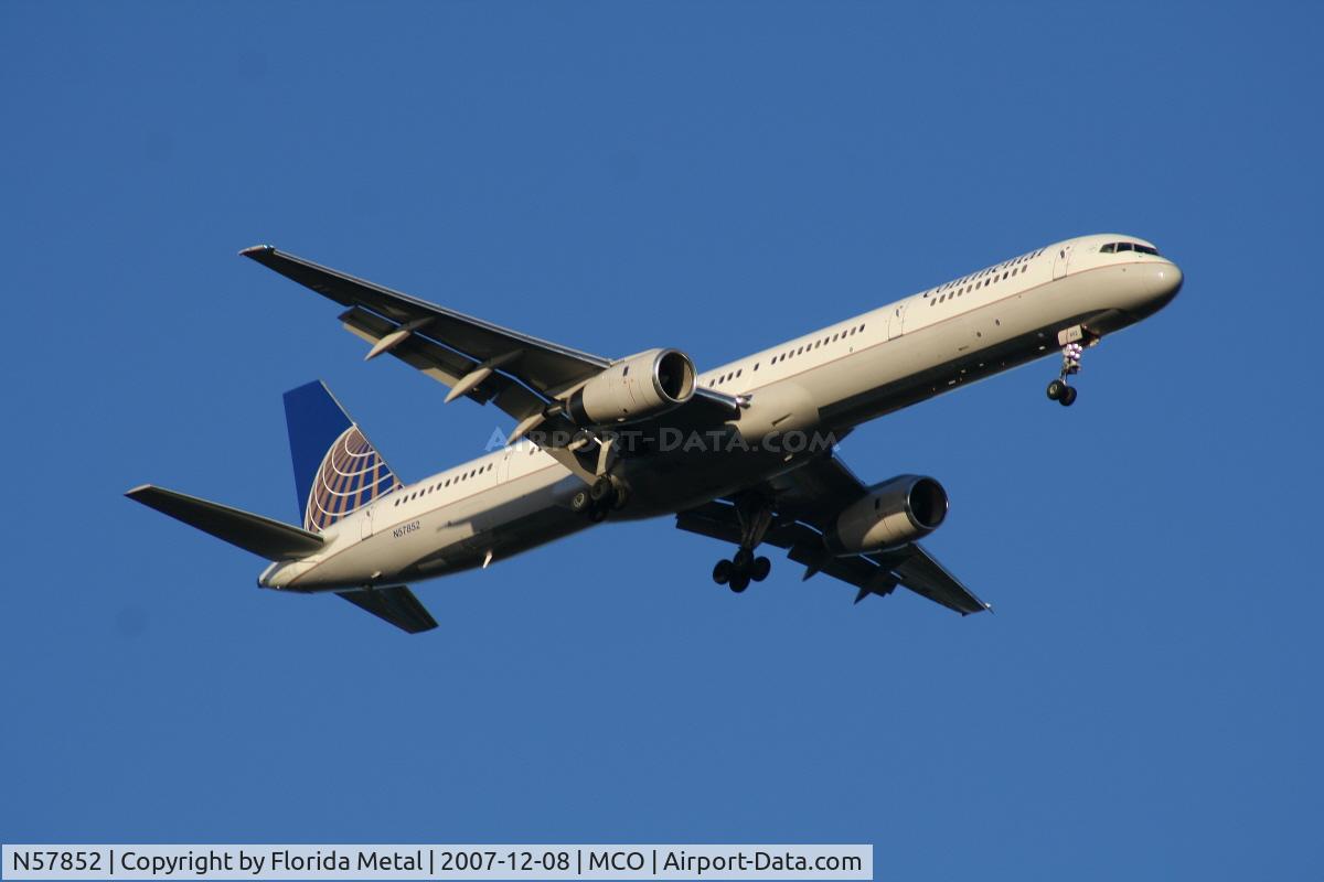 N57852, 2001 Boeing 757-324 C/N 32811, Continental