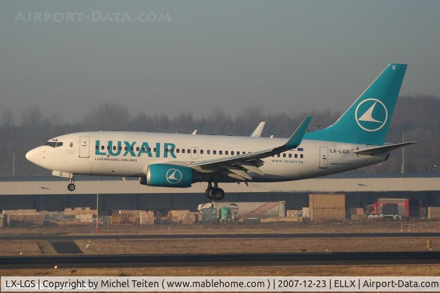 LX-LGS, 2005 Boeing 737-7C9 C/N 33956, Luxair flight Landing at runway 26