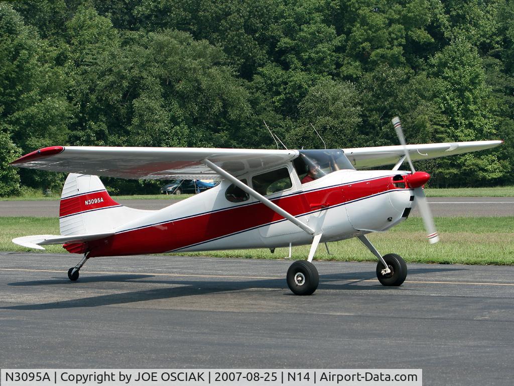 N3095A, 1953 Cessna 170B C/N 25739, Just landed at the FlyingW