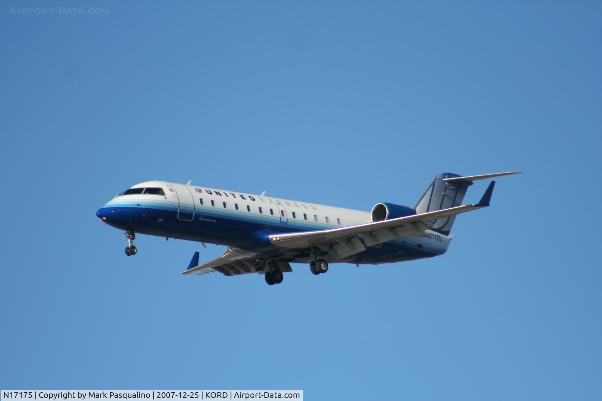 N17175, 1997 Canadair CRJ-200LR (CL-600-2B19) C/N 7175, CL-600-2B19