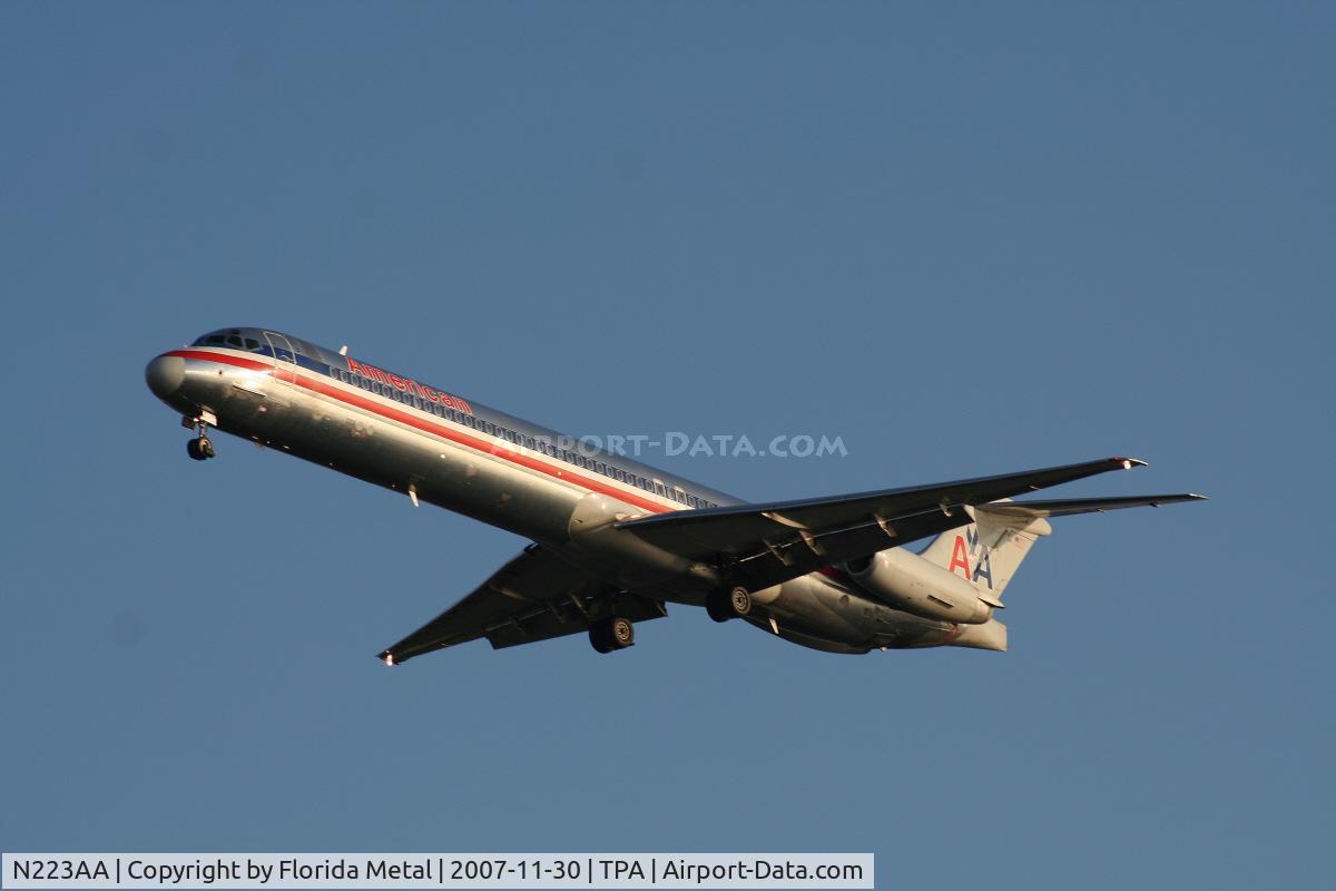 N223AA, 1983 McDonnell Douglas MD-82 (DC-9-82) C/N 49173, American