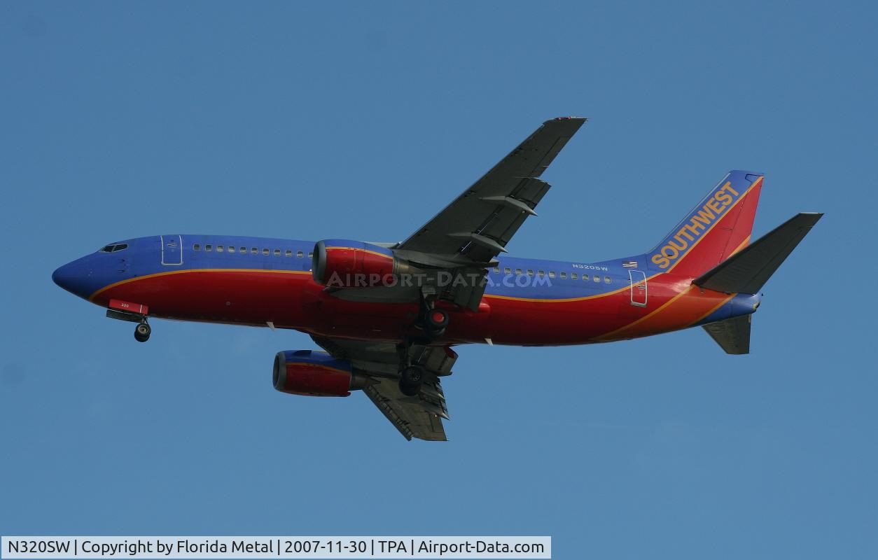 N320SW, 1987 Boeing 737-3H4 C/N 23341, Southwest