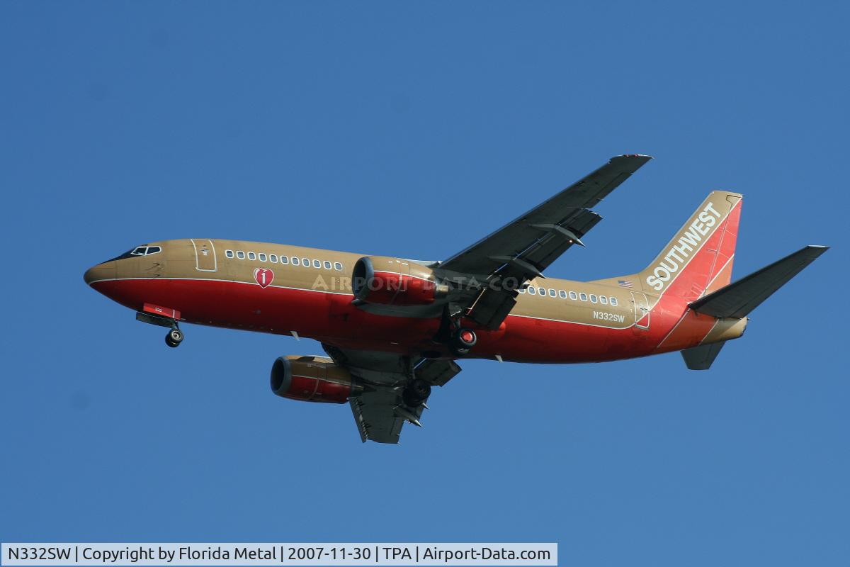 N332SW, 1988 Boeing 737-3H4 C/N 23696, Southwest