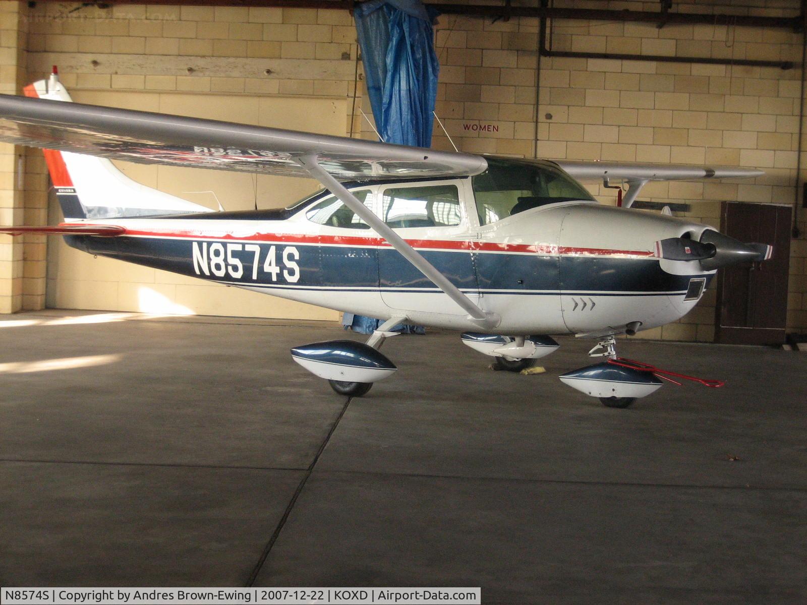 N8574S, 1965 Cessna 182H Skylane C/N 18256674, one of the planes based here