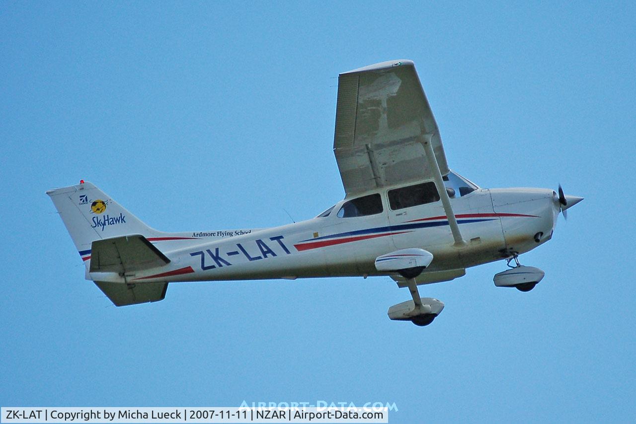 ZK-LAT, 2003 Cessna 172R C/N 17281164, Ardmore Flying School