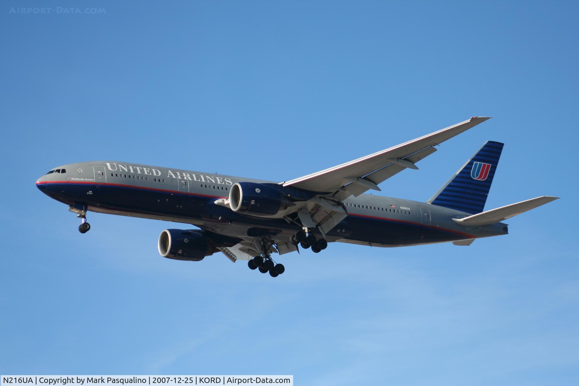 N216UA, 2000 Boeing 777-222 C/N 30549, Boeing 777-200