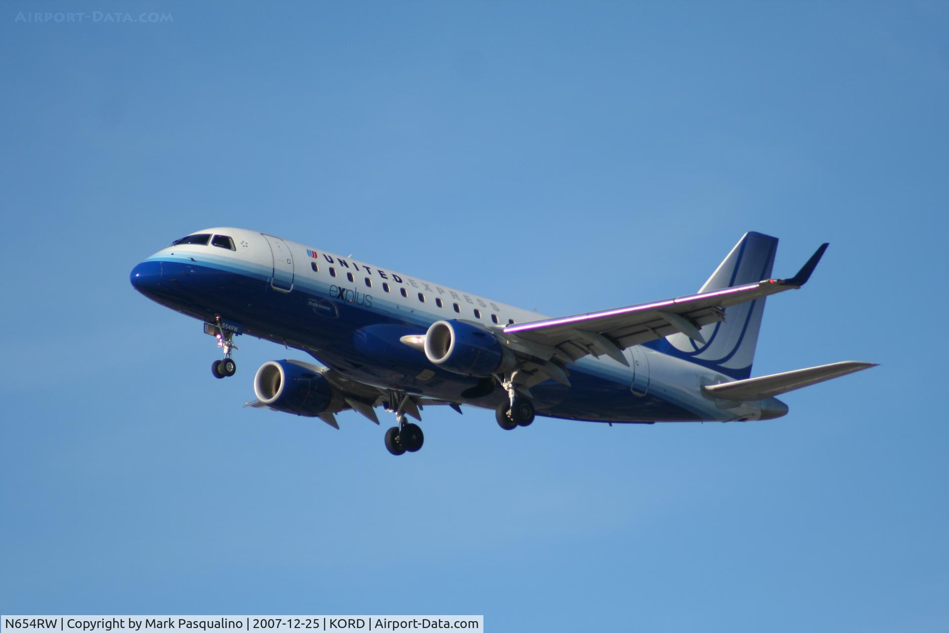 N654RW, 2005 Embraer 170SE (ERJ-170-100SE) C/N 17000104, ERJ 170-100 SE