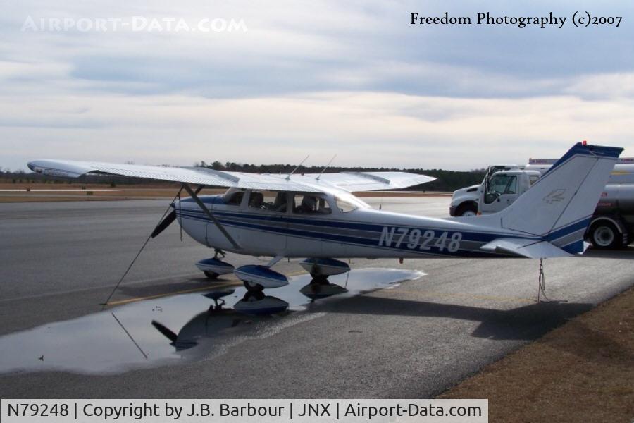 N79248, 1969 Cessna 172K Skyhawk C/N 17257996, Nice color pattern