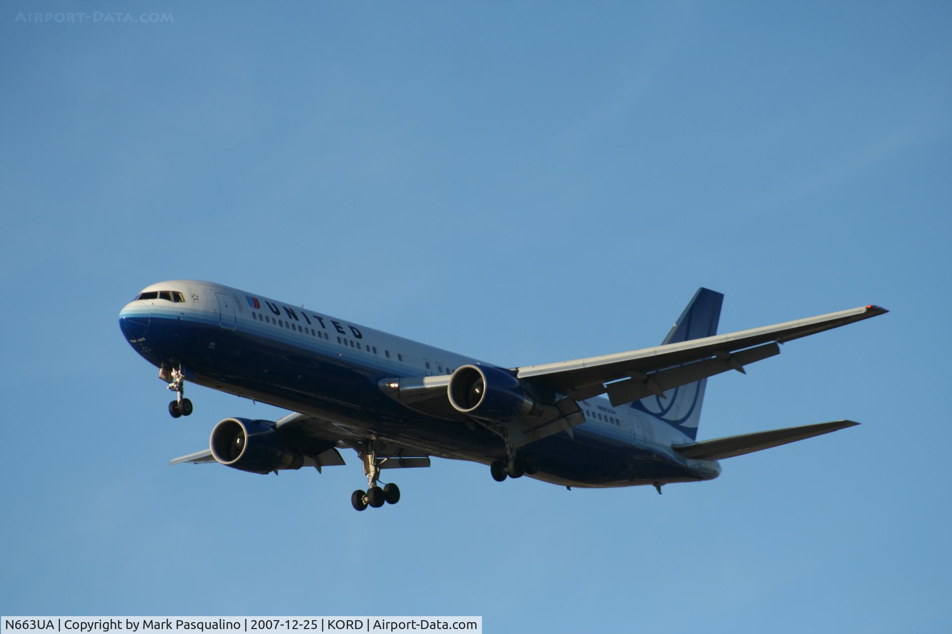 N663UA, 1993 Boeing 767-322 C/N 27160, Boeing 767-300