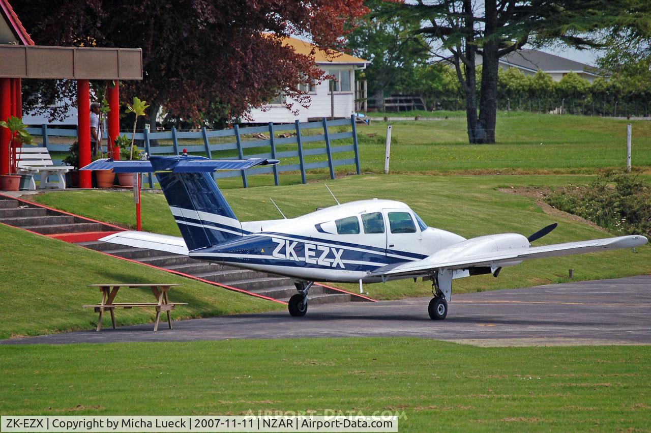 ZK-EZX, Beech 76 Duchess C/N ME-339, At Ardmore