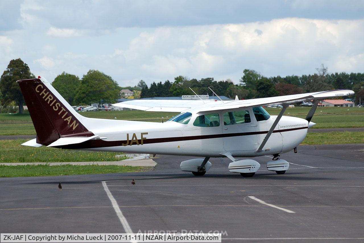 ZK-JAF, Cessna 172N C/N 17272632, At Ardmore