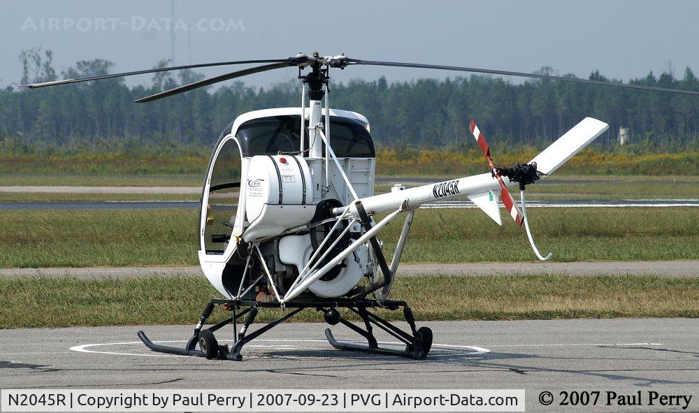 N2045R, 2000 Schweizer 269C-1 C/N 0117, Closer to one of Chesapeake Bay Helicopters' birds